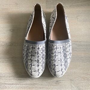 Frye White & Black Snake-Embossed Leather Slip-On Sneaker, size 7.5